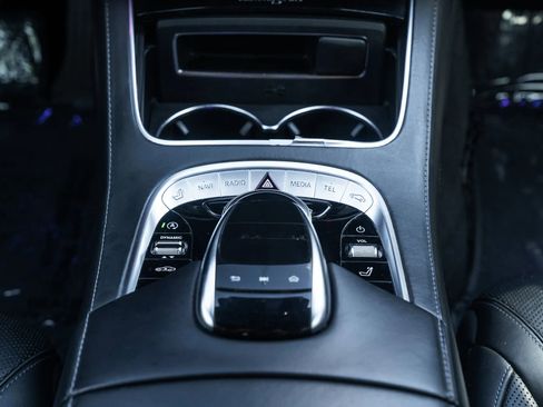 Used 2018 Mercedes-Benz S 560 Sedan image 37