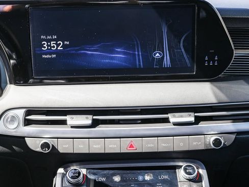 Certified 2025 Hyundai Palisade Calligraphy AWD/4WD image 14