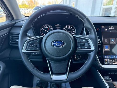 Used 2024 Subaru Outback Premium AWD/4WD image 19