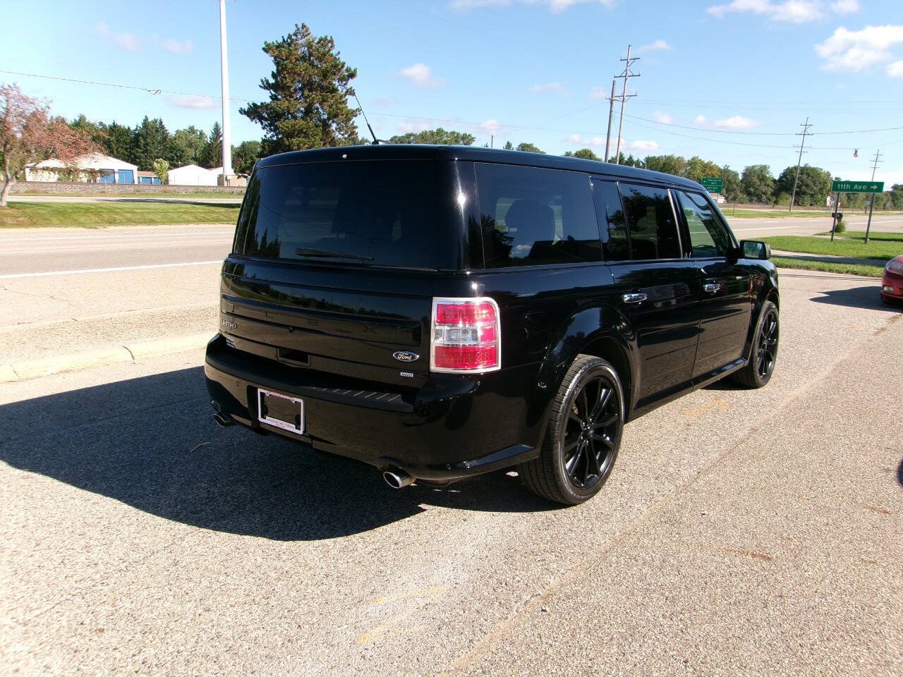 Used 2018 Ford Flex Limited w/ Limited Appearance Package AWD/4WD image 4