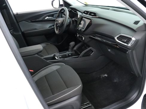 Used 2023 Chevrolet TrailBlazer LT w/ Convenience Package image 30