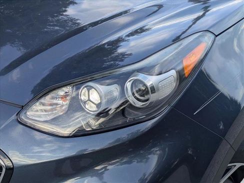 Used 2022 Kia Sportage LX FWD image 7