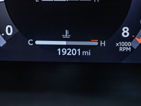 Used 2024 Toyota Tacoma TRD Off-Road image 17