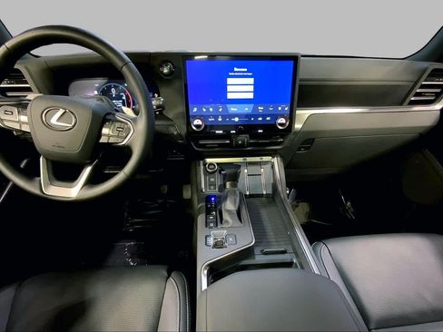 Certified 2024 Lexus GX 550 w/ Cold Area Package AWD/4WD image 16