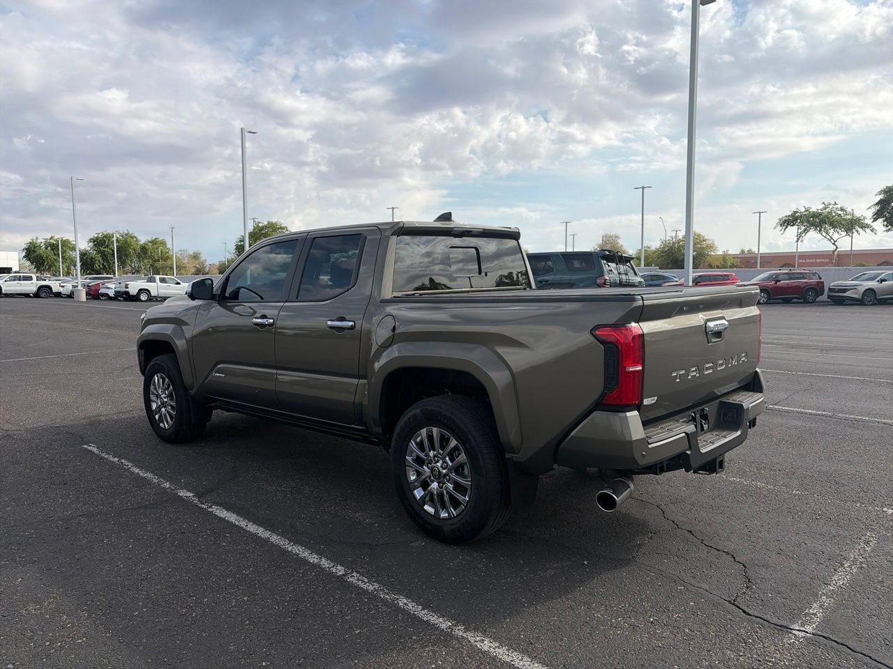 Used 2026 Toyota Tacoma Limited AWD/4WD image 7