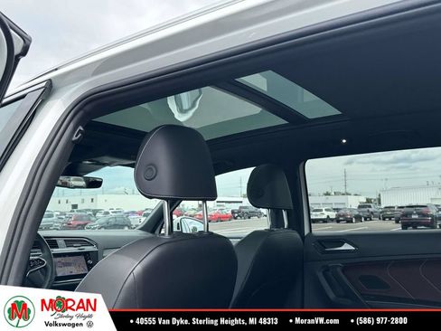 Certified 2024 Volkswagen Tiguan SEL R-Line AWD/4WD image 17