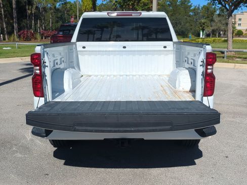 Used 2022 Chevrolet Silverado 1500 Custom image 12
