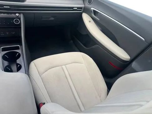 Used 2025 Hyundai Sonata SEL FWD image 20