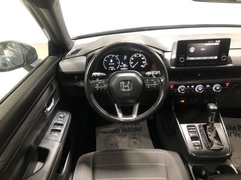 Used 2024 Honda CR-V Sport image 31