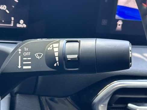 New 2026 Nissan Sentra SR w/ SR Premium Package FWD image 33