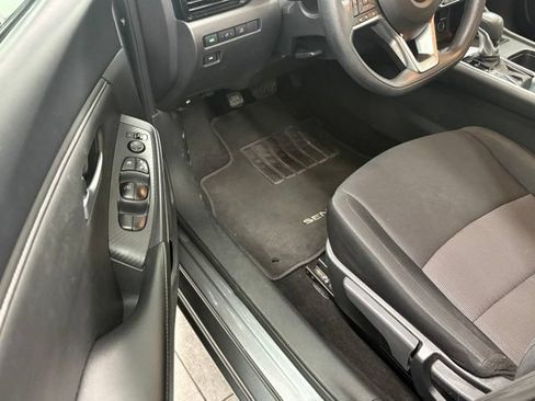 Used 2024 Nissan Sentra SV FWD image 10