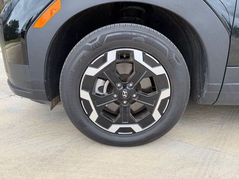 Certified 2025 Hyundai Santa Fe SEL image 9