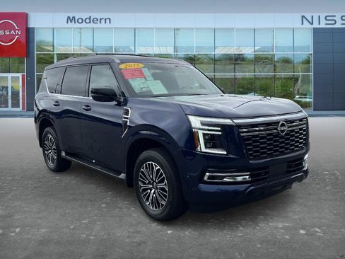 Certified 2025 Nissan Armada SL w/ Captain's Chari Seat Package AWD/4WD image 3