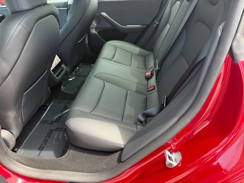 Used 2025 Tesla Model 3 Long Range RWD image 11