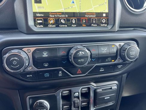 Certified 2022 Jeep Wrangler Unlimited Rubicon 4xe image 26