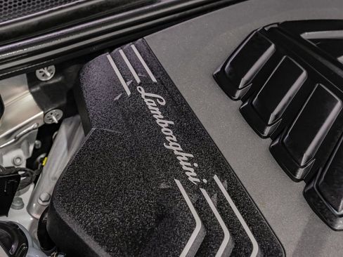 Used 2024 Lamborghini Urus Performante image 62