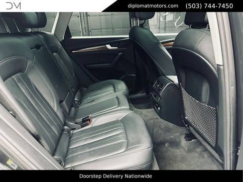 Used 2021 Audi Q5 2.0T Premium AWD/4WD image 21