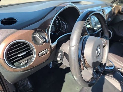 Used 2013 Volkswagen Beetle 2.5 image 26