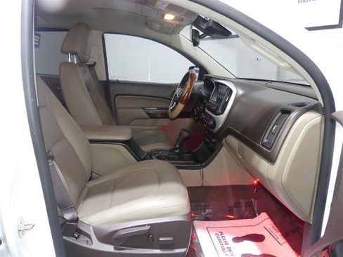 Used 2016 GMC Canyon SLT w/ Driver Alert Package image 20