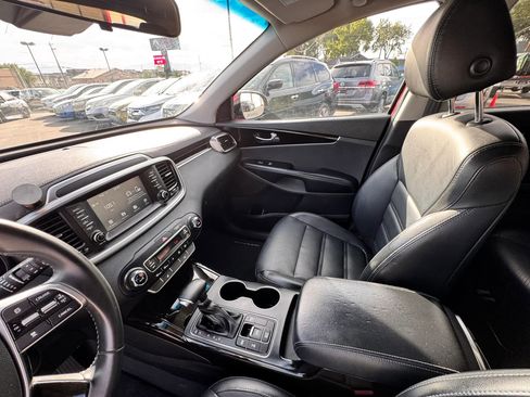 Used 2020 Kia Sorento EX image 12