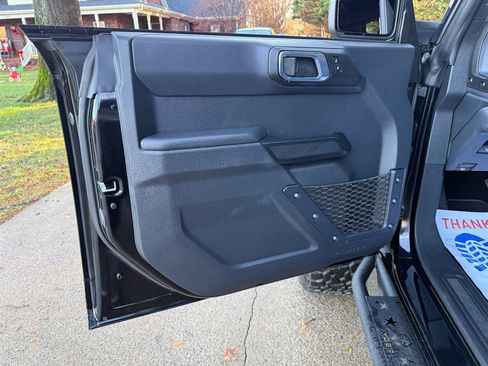 Used 2025 Ford Bronco 4-Door image 41