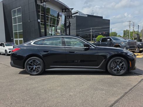 Used 2024 BMW i4 eDrive40 RWD image 6