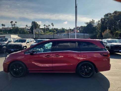 Used 2023 Honda Odyssey Sport image 5