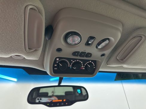 Used 2005 Chevrolet Suburban LT w/ Preferred Equipment Group image 45