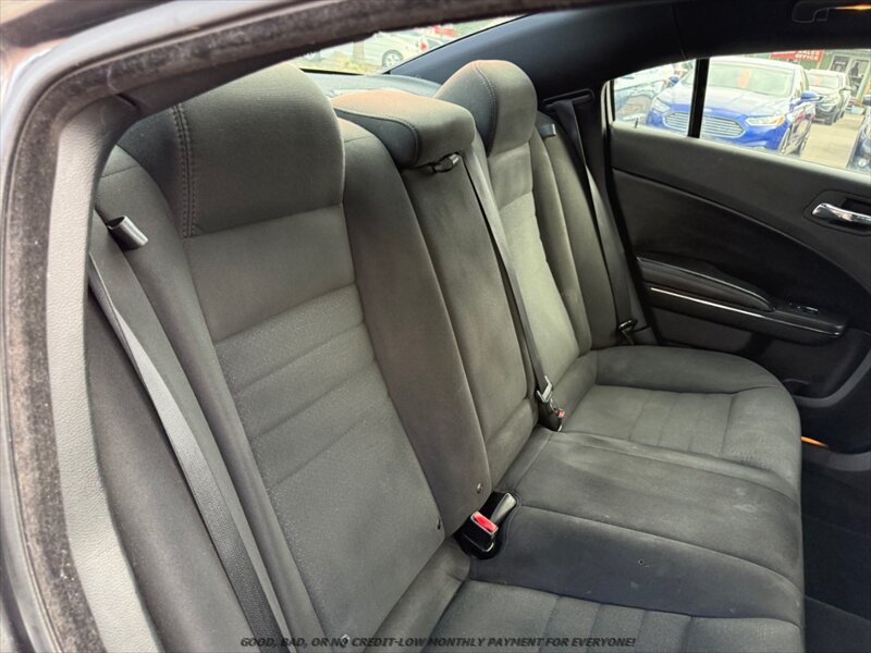 Used 2013 Dodge Charger SXT RWD image 16