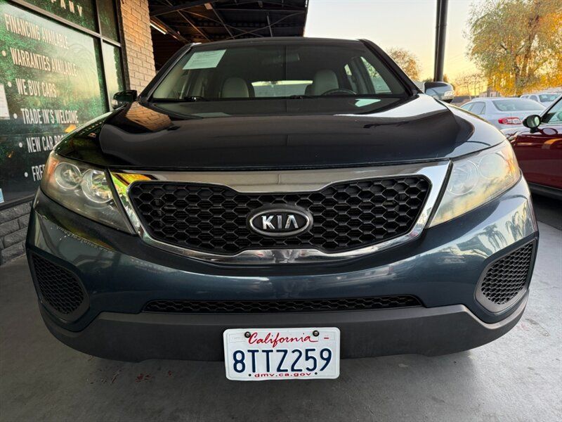 Used 2011 Kia Sorento LX AWD/4WD image 12