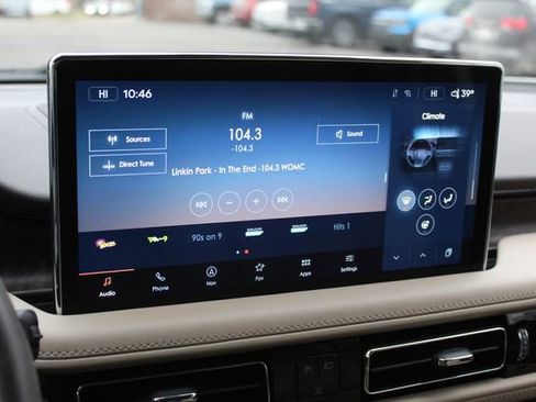 Used 2023 Lincoln Nautilus Reserve image 22