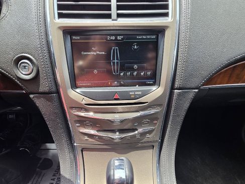 Used 2013 Lincoln MKX AWD image 14