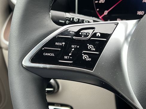 New 2026 Mercedes-Benz GLC 300 4MATIC image 36