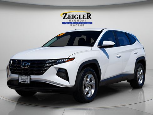 Certified 2024 Hyundai Tucson SE AWD/4WD image 3