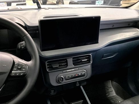 Used 2025 Ford Maverick XLT w/ XLT Luxury Package image 18