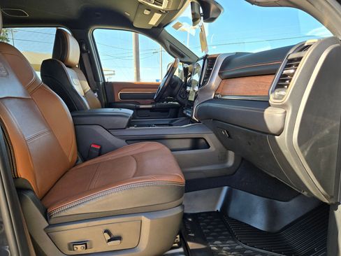 Used 2022 RAM 3500 Limited image 29