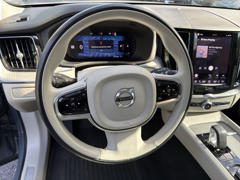 Used 2024 Volvo XC60 B5 Plus w/ Protection Package Premier AWD/4WD image 18