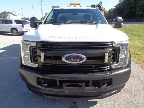 Used 2019 Ford F550 4x4 Regular Cab Super Duty image 12