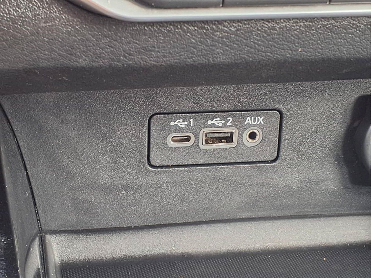 Used 2024 Nissan Altima 2.5 SV FWD image 15