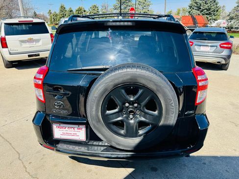 Used 2012 Toyota RAV4 4WD w/ Value Pkg image 4