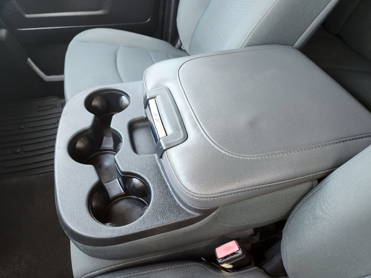 Used 2014 RAM 1500 Express RWD image 30