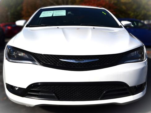 Used 2015 Chrysler 200 S w/ Navigation & Sound Group I image 2