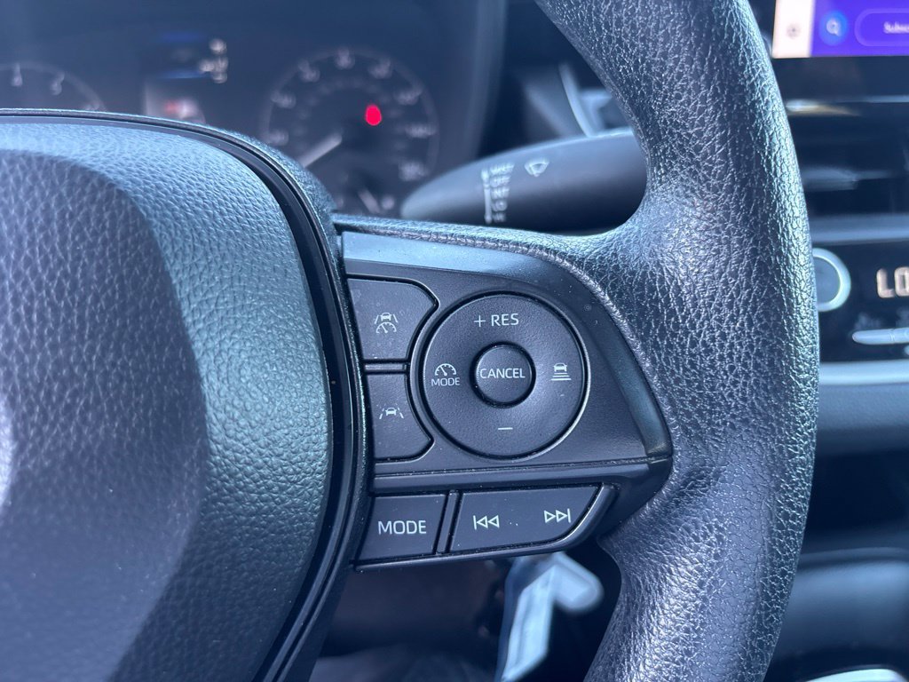 Used 2024 Toyota Corolla LE FWD image 17