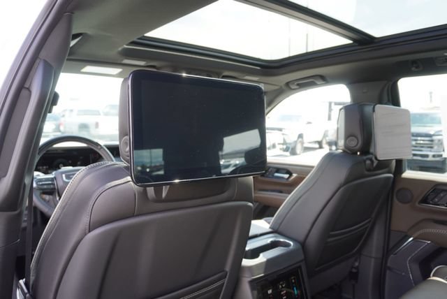 Used 2026 GMC Yukon Denali Ultimate w/ LPO, Floor Liner Package AWD/4WD image 44
