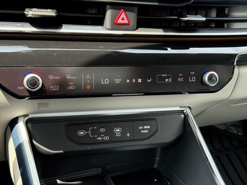 New 2026 Kia Carnival SX Prestige FWD image 24
