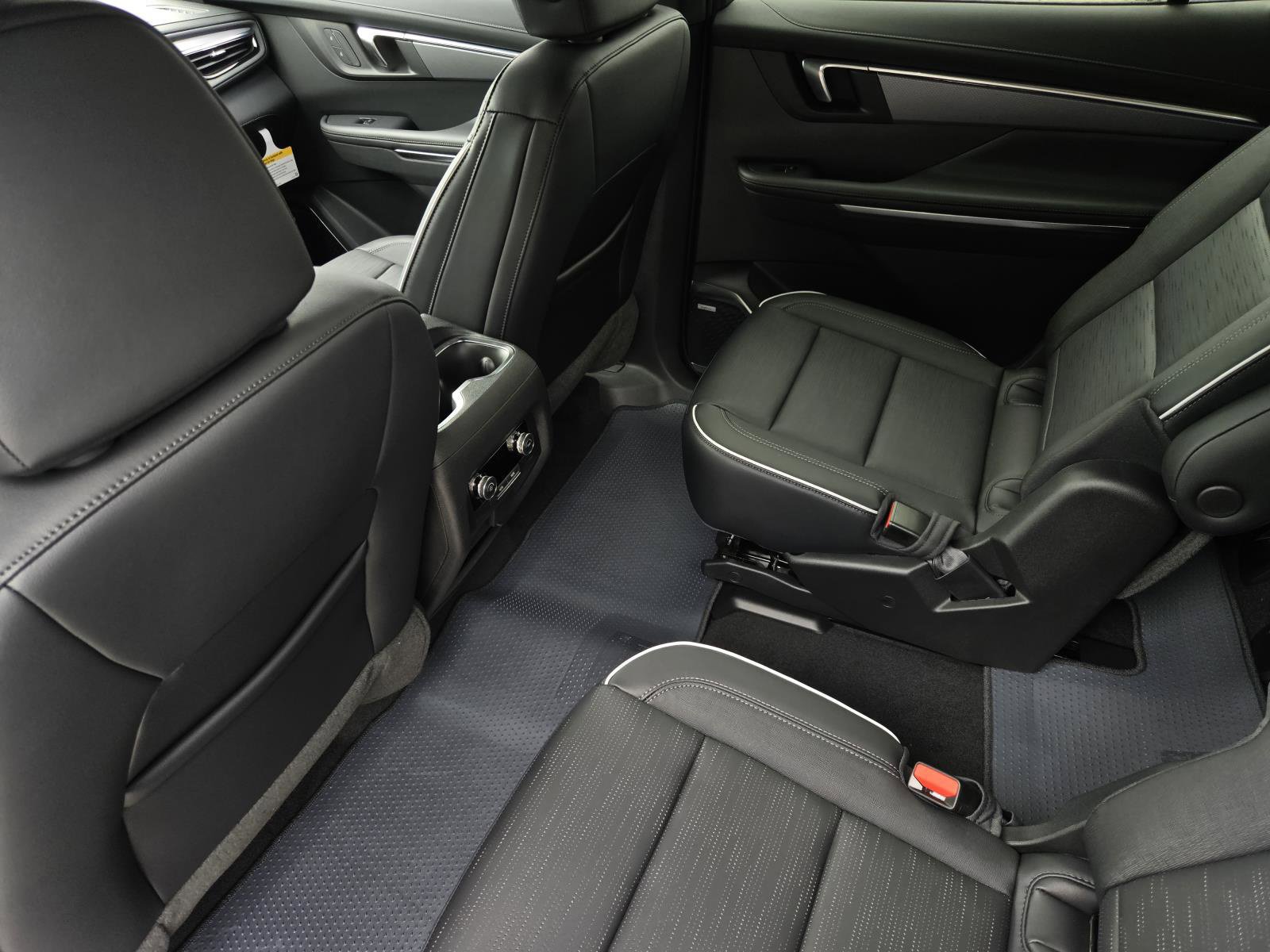New 2026 Buick Enclave Sport Touring w/ Power Package FWD image 6