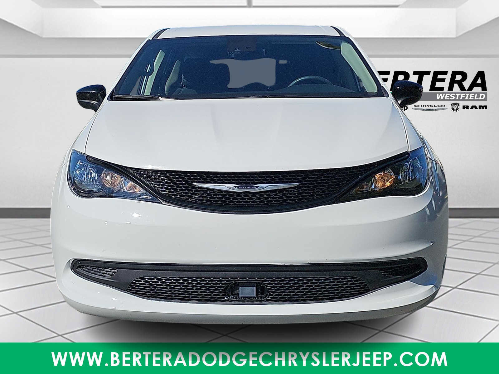 Used 2024 Chrysler Voyager LX FWD image 2