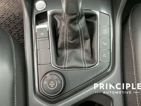 Used 2023 Volkswagen Tiguan SEL R-Line AWD/4WD image 18