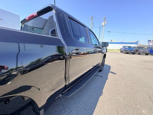 Used 2022 Chevrolet Silverado 1500 Custom Trail Boss w/ Safety Confidence Package AWD/4WD image 9