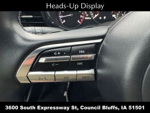 Used 2019 MAZDA MAZDA3 Hatchback w/ Premium Package FWD image 17